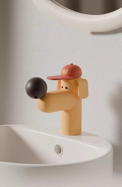 New Lovely Dog Basin Faucet Hot and Cold Bathroom Single Lever Brass Rotation Spout Sink Mixer Decked Single Lever Sink Mixer